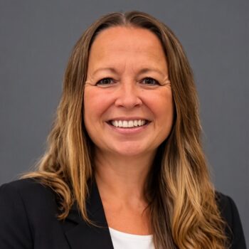 ALP Headshot Anna Leach-Proffer headshot